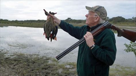 Mud Gun Argentina|Argentina Duck Hunting While Stuck in the Mud With My Perazzi.